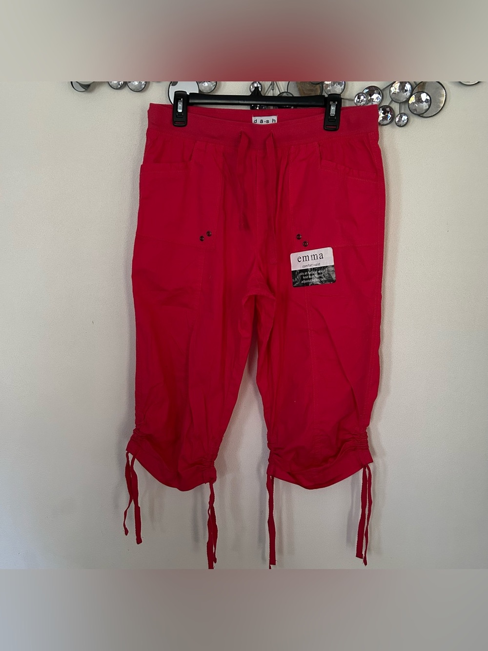 NWT Dash Emma Red Capri Cargo Medium